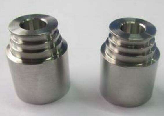 03172.jpg 不锈钢冷镦螺母